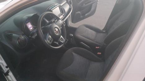 FIAT Uno 1.0 4P FLEX ATTRACTIVE, Foto 3