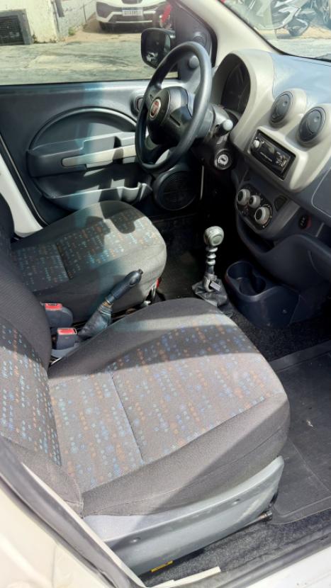 FIAT Uno 1.0 4P FLEX EVO VIVACE CELEBRATION, Foto 9