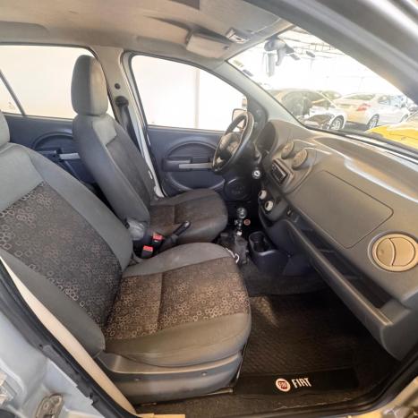 FIAT Uno 1.0 4P FLEX EVO VIVACE CELEBRATION, Foto 6