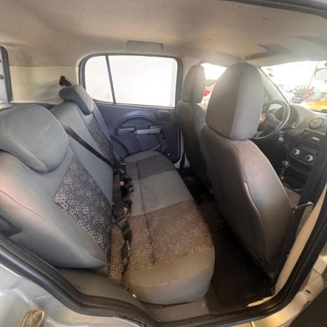 FIAT Uno 1.0 4P FLEX EVO VIVACE CELEBRATION, Foto 7