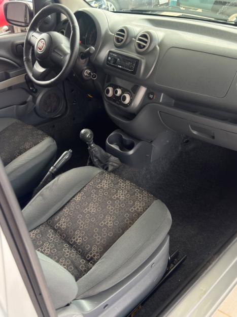FIAT Uno 1.0, Foto 9