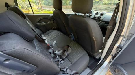 FIAT Uno 1.0 FLEX VIVACE CELEBRATION, Foto 6