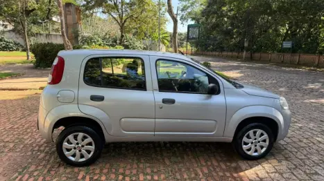FIAT Uno 1.0 FLEX VIVACE CELEBRATION, Foto 8