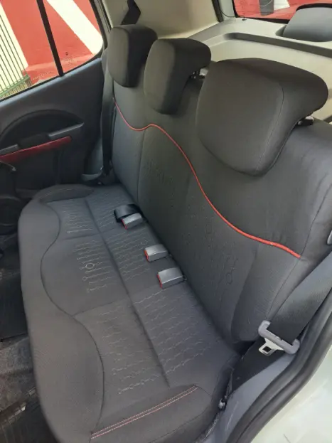 FIAT Uno 1.4 4P FLEX SPORTING, Foto 14