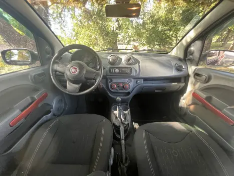 FIAT Uno 1.4 4P FLEX SPORTING, Foto 7
