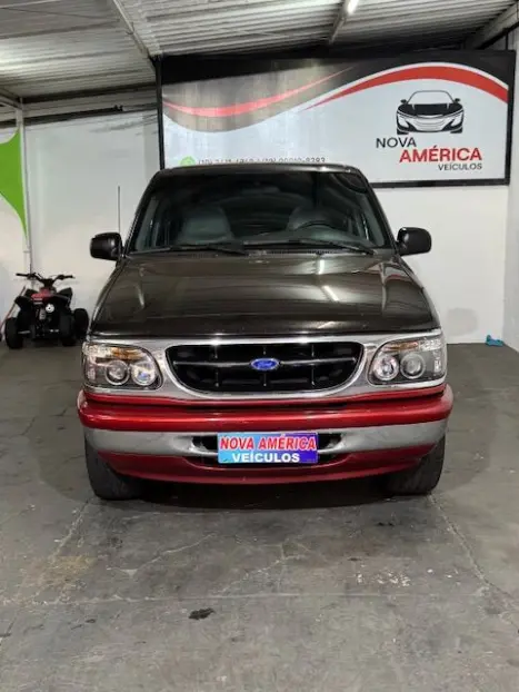 FORD Explorer 4.0 V6 24V XLT AUTOMÁTICO, Foto 2 FORD Explorer 4.0 V6 24V XLT AUTOMÁTICO, Foto 2