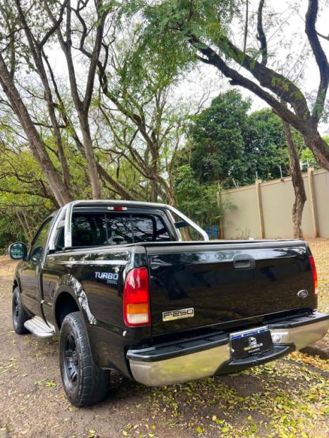 FORD F-250 3.9 XLT SUPER DUTY CABINE SIMPLES DIESEL, Foto 3