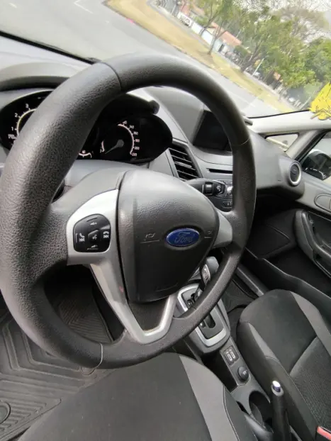 FORD Fiesta Hatch 1.6 4P SE PLUS FLEX AUTOMÁTICO, Foto 12 FORD Fiesta Hatch 1.6 4P SE PLUS FLEX AUTOMÁTICO, Foto 12