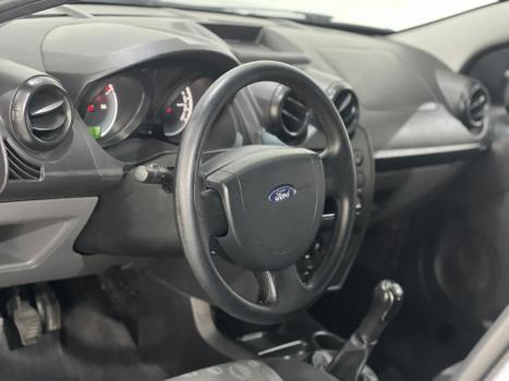 FORD Fiesta Hatch 1.0 4P, Foto 5