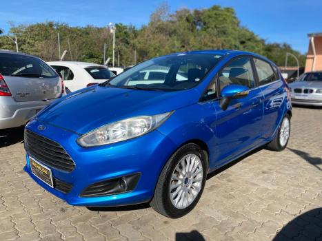 FORD Fiesta Hatch 1.6 16V 4P FLEX TITANIUM POWERSHIFT AUTOMTICO, Foto 3