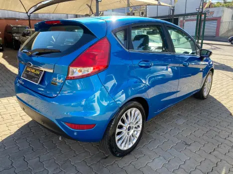FORD Fiesta Hatch 1.6 16V 4P FLEX TITANIUM POWERSHIFT AUTOMTICO, Foto 6
