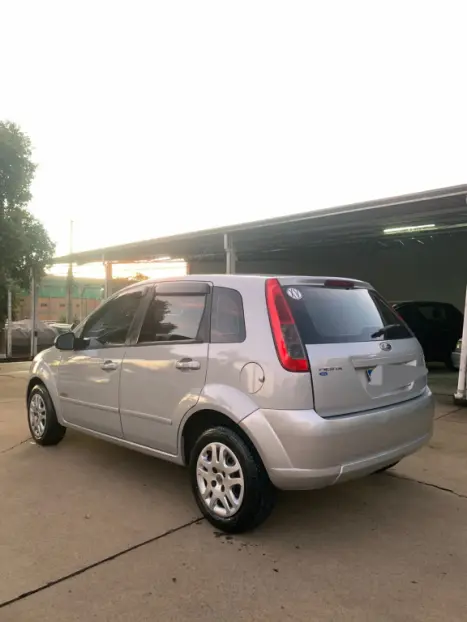 FORD Fiesta Hatch 1.6 4P CLASS FLEX, Foto 5