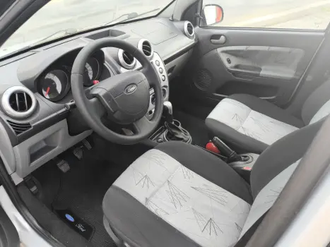 FORD Fiesta Hatch 1.6 4P CLASS FLEX, Foto 6