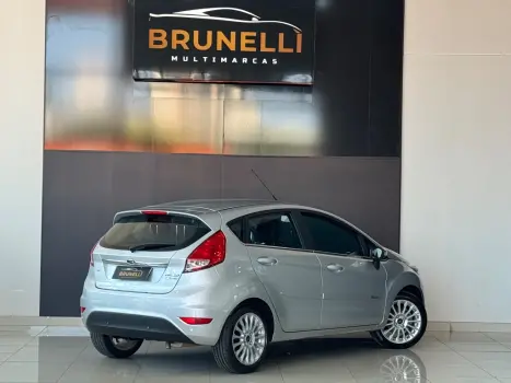FORD Fiesta Hatch 1.6 16V 4P FLEX TITANIUM PLUS POWERSHIFT AUTOMTICO, Foto 4