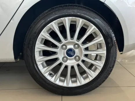 FORD Fiesta Hatch 1.6 16V 4P FLEX TITANIUM PLUS POWERSHIFT AUTOMTICO, Foto 7