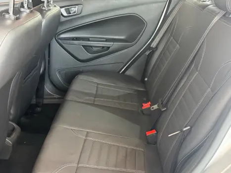 FORD Fiesta Hatch 1.6 16V 4P FLEX TITANIUM PLUS POWERSHIFT AUTOMTICO, Foto 10