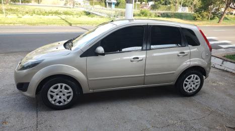 FORD Fiesta Hatch 1.6, Foto 2