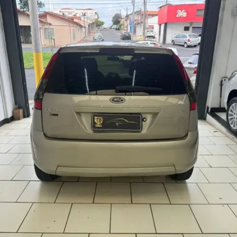 FORD Fiesta Hatch 1.6, Foto 3