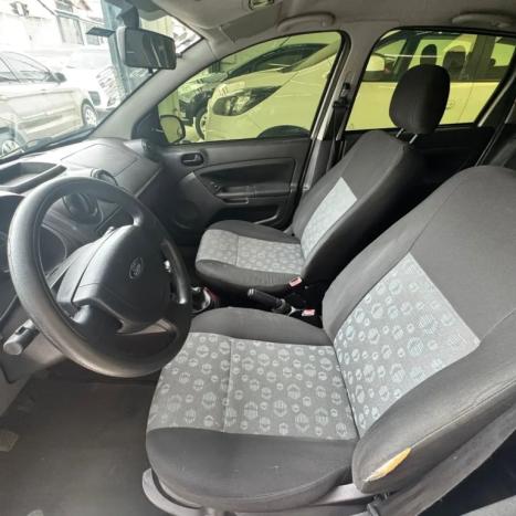 FORD Fiesta Hatch 1.6, Foto 8