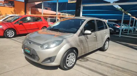 FORD Fiesta Hatch 1.6, Foto 2