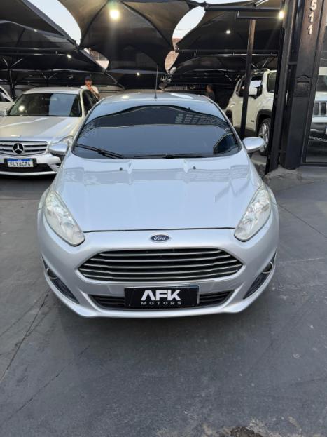 FORD Fiesta Hatch 1.6 4P SE FLEX, Foto 2 FORD Fiesta Hatch 1.6 4P SE FLEX, Foto 2