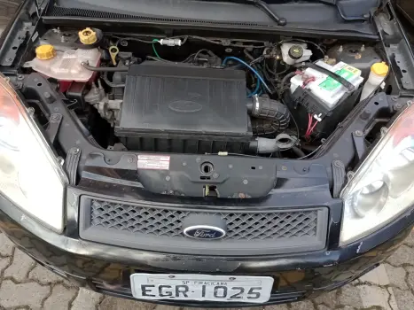 FORD Fiesta Hatch 1.0, Foto 2 FORD Fiesta Hatch 1.0, Foto 2