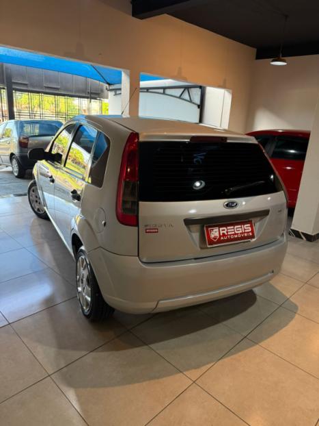 FORD Fiesta Hatch 1.6 4P FLEX, Foto 8
