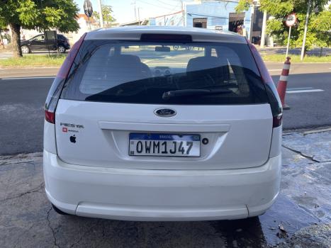 FORD Fiesta Hatch 1.0 4P SE PLUS FLEX, Foto 4