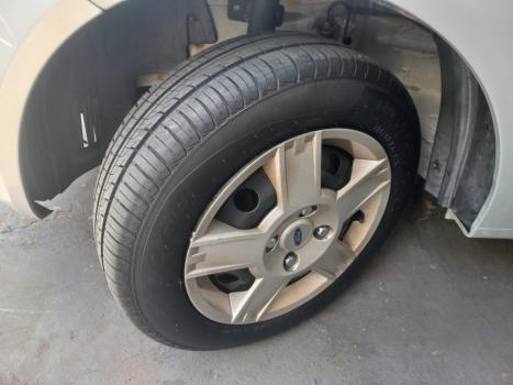 FORD Fiesta Hatch 1.0 4P FLEX, Foto 10