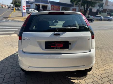 FORD Fiesta Hatch 1.6 4P ROCAM FLEX, Foto 5