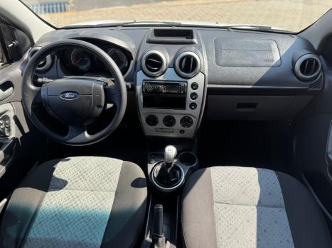 FORD Fiesta Hatch 1.6 4P ROCAM FLEX, Foto 9