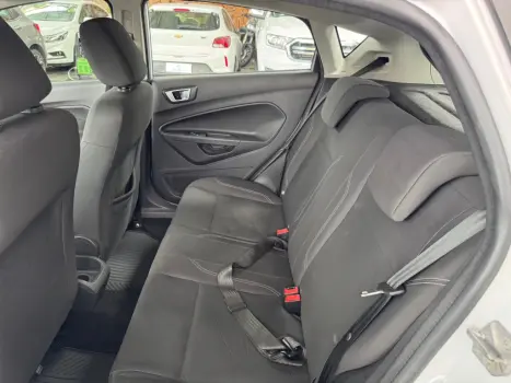 FORD Fiesta Hatch 1.6 4P FLEX SE POWERSHIFT AUTOM�TICO, Foto 9