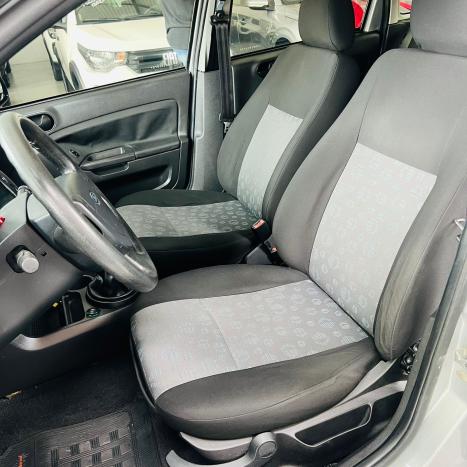 FORD Fiesta Hatch 1.0, Foto 10