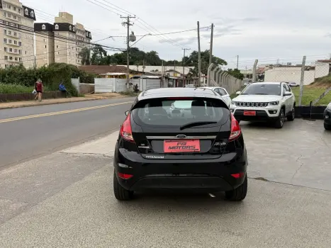 FORD Fiesta Hatch 1.6 16V 4P FLEX TITANIUM PLUS POWERSHIFT AUTOM�TICO, Foto 7