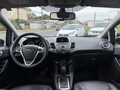 FORD Fiesta Hatch 1.6 16V 4P FLEX TITANIUM PLUS POWERSHIFT AUTOM�TICO, Foto 12