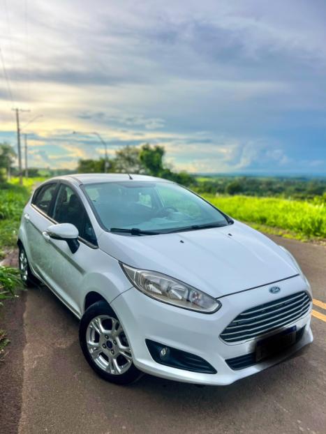 FORD Fiesta Hatch 1.6 16V 4P FLEX SE POWERSHIFT AUTOM�TICO, Foto 2