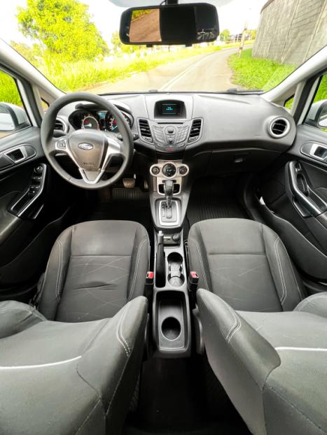 FORD Fiesta Hatch 1.6 16V 4P FLEX SE POWERSHIFT AUTOM�TICO, Foto 14