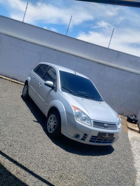 FORD Fiesta Hatch 1.6 4P CLASS FLEX, Foto 2