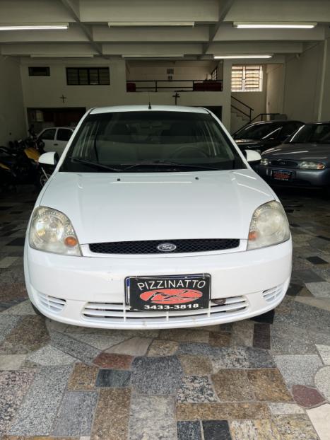 FORD Fiesta Hatch 1.6 4P, Foto 1