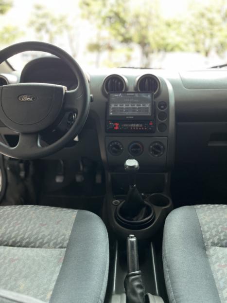 FORD Fiesta Hatch 1.6 4P, Foto 9