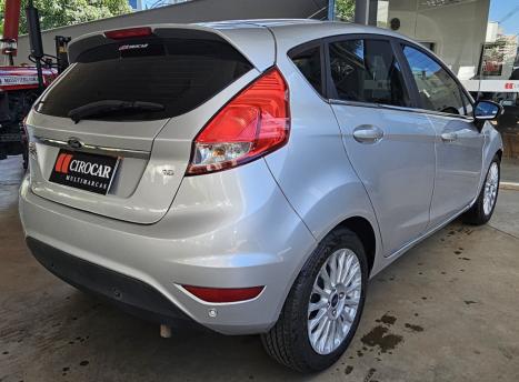 FORD Fiesta Hatch 1.6 16V 4P FLEX TITANIUM PLUS POWERSHIFT AUTOM�TICO, Foto 7