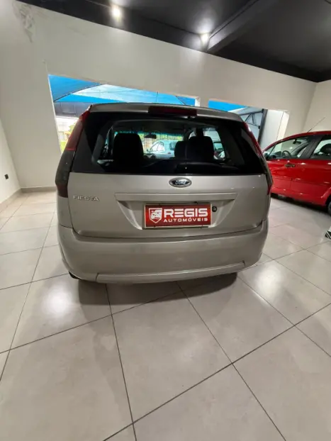 FORD Fiesta Hatch 1.0 4P FLEX, Foto 5