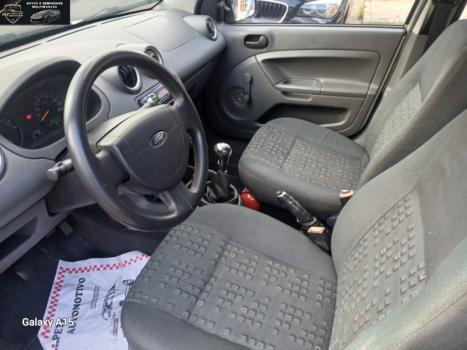 FORD Fiesta Hatch 1.6 4P, Foto 7