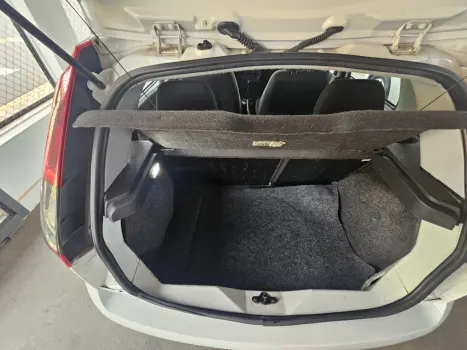 FORD Fiesta Hatch 1.6 4P, Foto 8