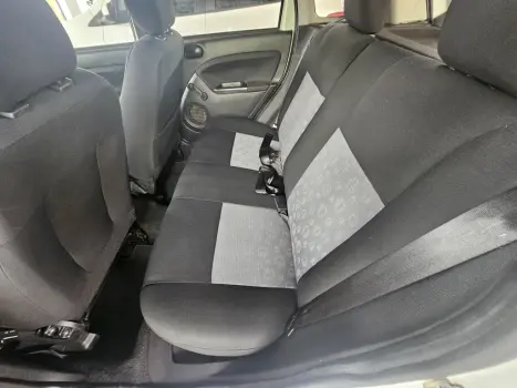 FORD Fiesta Hatch 1.6 4P, Foto 12