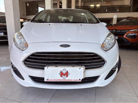 FORD Fiesta Hatch 1.6 4P FLEX TITANIUM PLUS POWERSHIFT AUTOM�TICO, Foto 2
