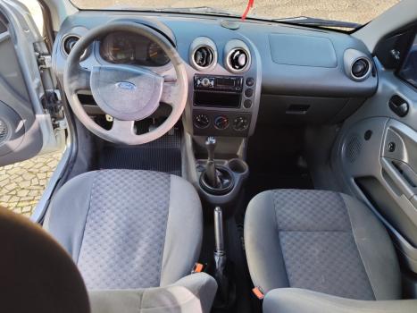 FORD Fiesta Hatch 1.6, Foto 6