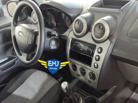 FORD Fiesta Hatch 1.6 4P ROCAM FLEX, Foto 9