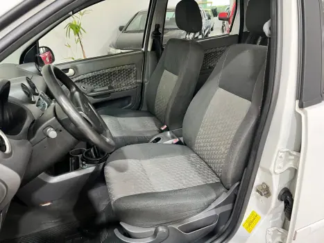 FORD Fiesta Hatch 1.0 4P SUPERCHARGER, Foto 8