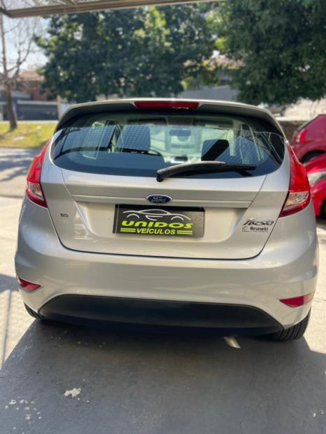 FORD Fiesta Hatch 1.6 4P, Foto 5